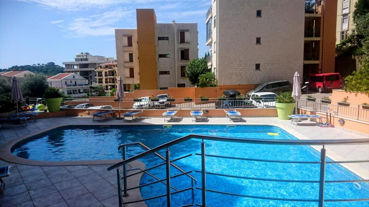 Appartamento Petrovac Bay Monte Esterno foto
