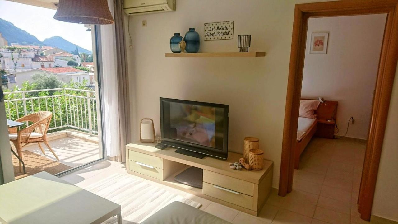 Appartamento Petrovac Bay Monte Esterno foto