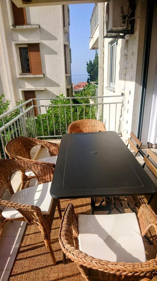 Appartamento Petrovac Bay Monte Esterno foto